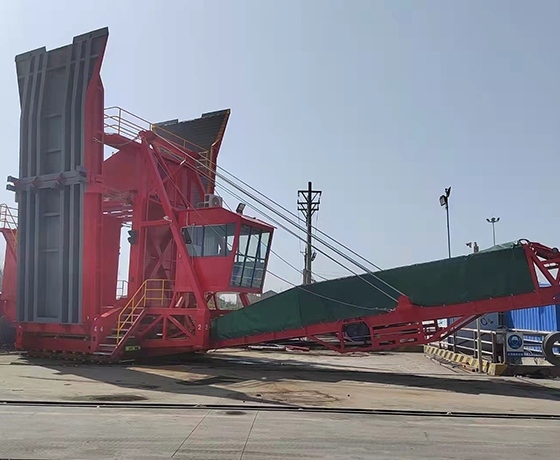 鐘祥港口施工現場.jpg 鐘祥港口施工現場.jpg